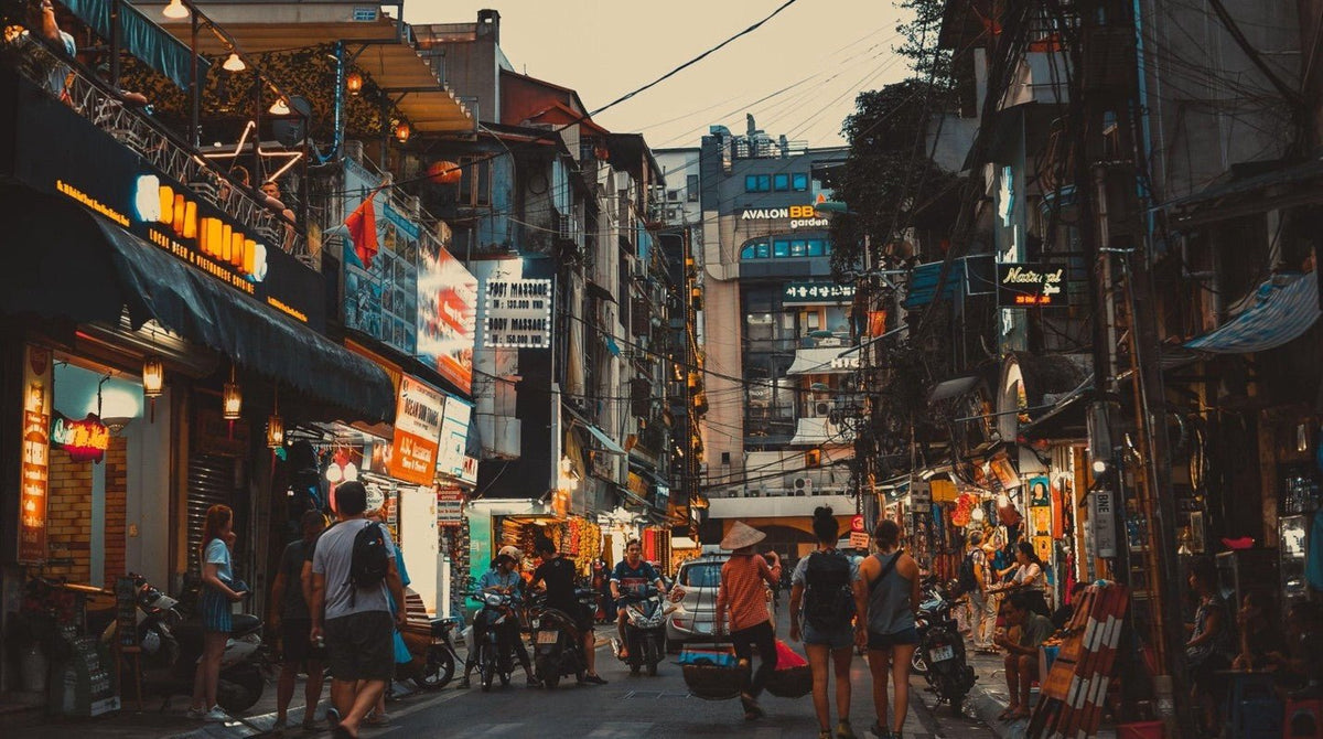 Vietnam, Unscripted: Where to Eat, Wander and Explore Beyond the Landmarks - Ricardo Beverly Hills