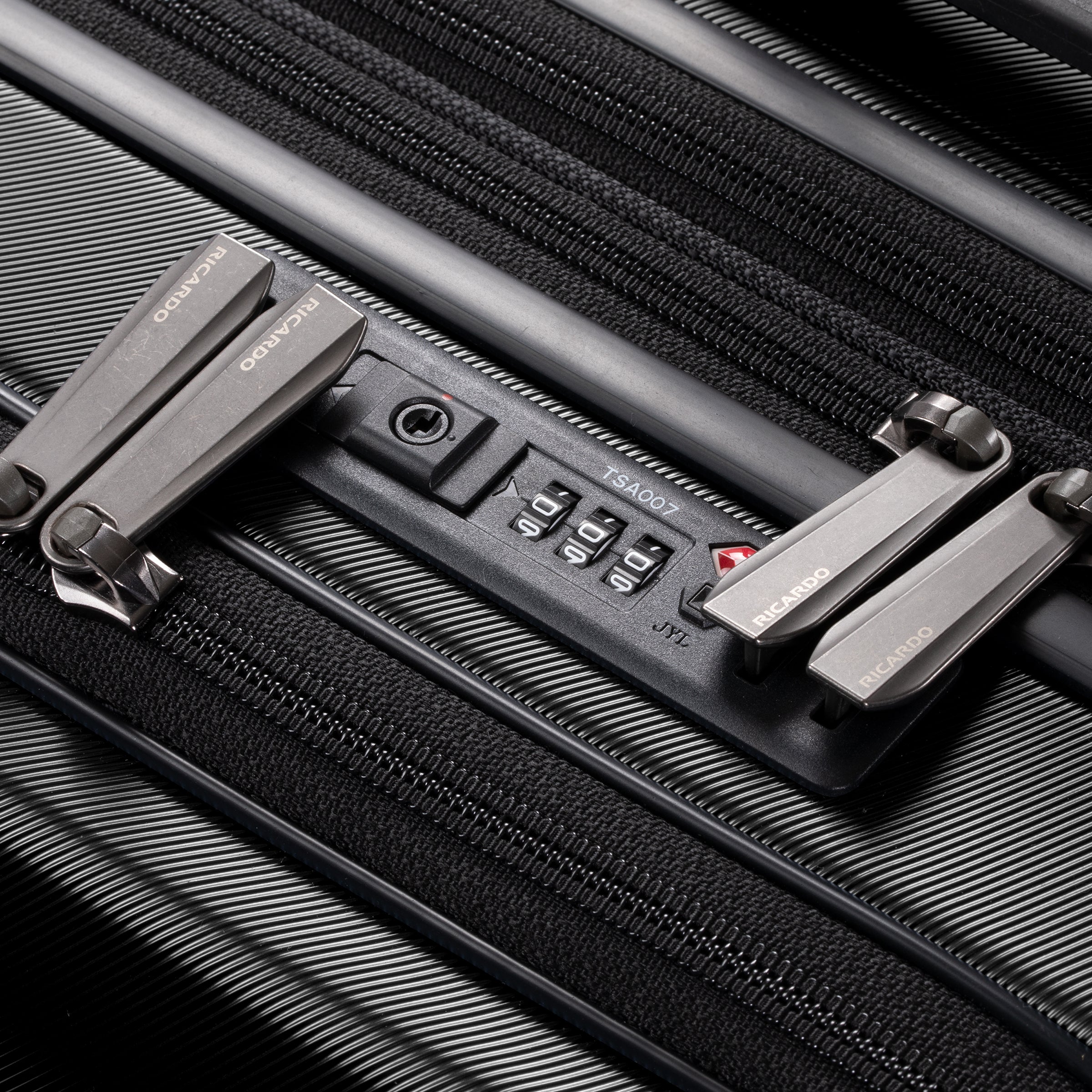 Ricardo Beverly Hills Brentwood Brentwood Hardside 3-Piece Set with FastAccess Carry-On