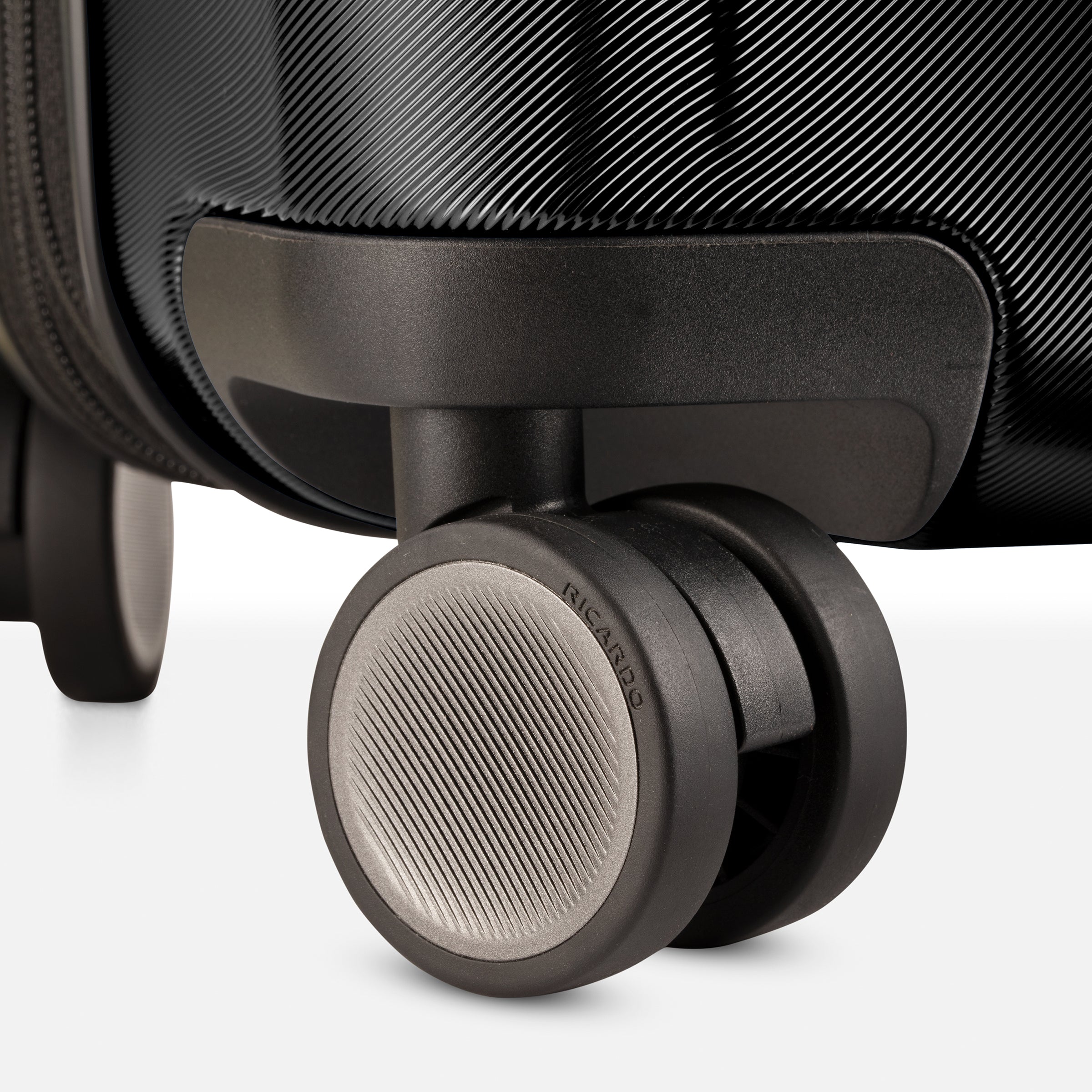 Ricardo Beverly Hills Brentwood Brentwood Hardside 3-Piece Set with FastAccess Carry-On