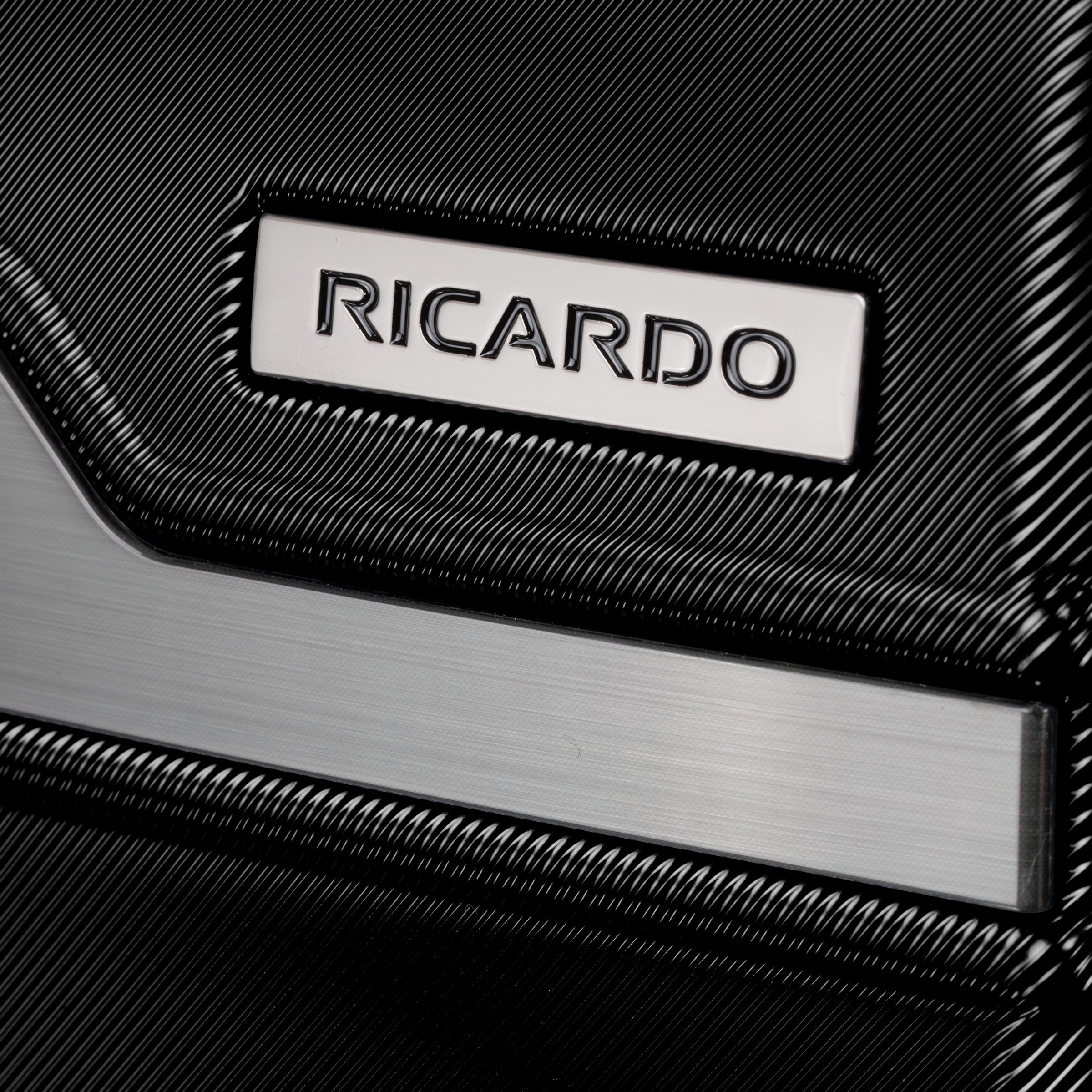 Ricardo Beverly Hills Brentwood Brentwood Hardside 2pc Set (21" Carry-On & 29" Large Check-In)