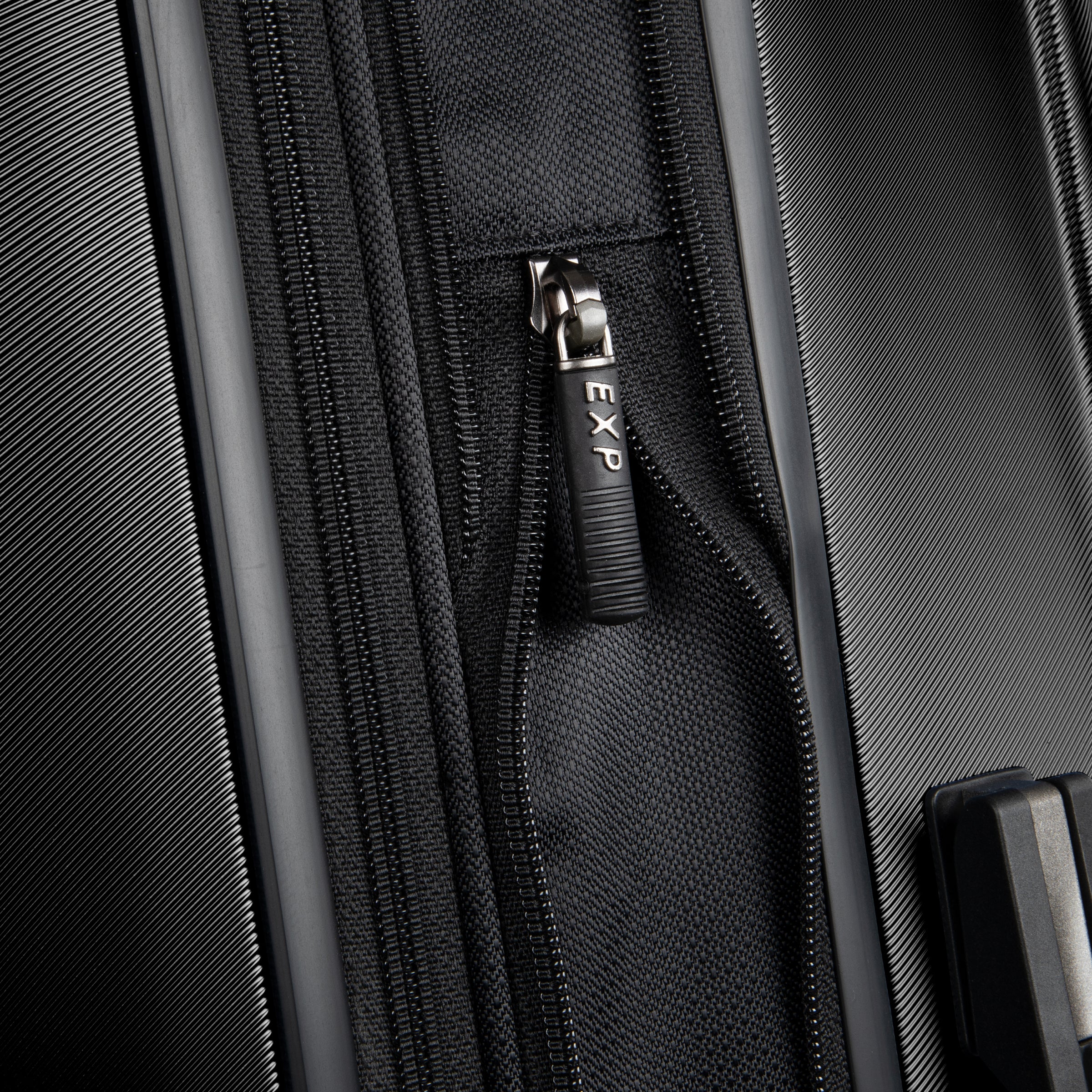 Ricardo Beverly Hills Brentwood Brentwood Hardside 2pc Set (21" Carry-On & 29" Large Check-In)