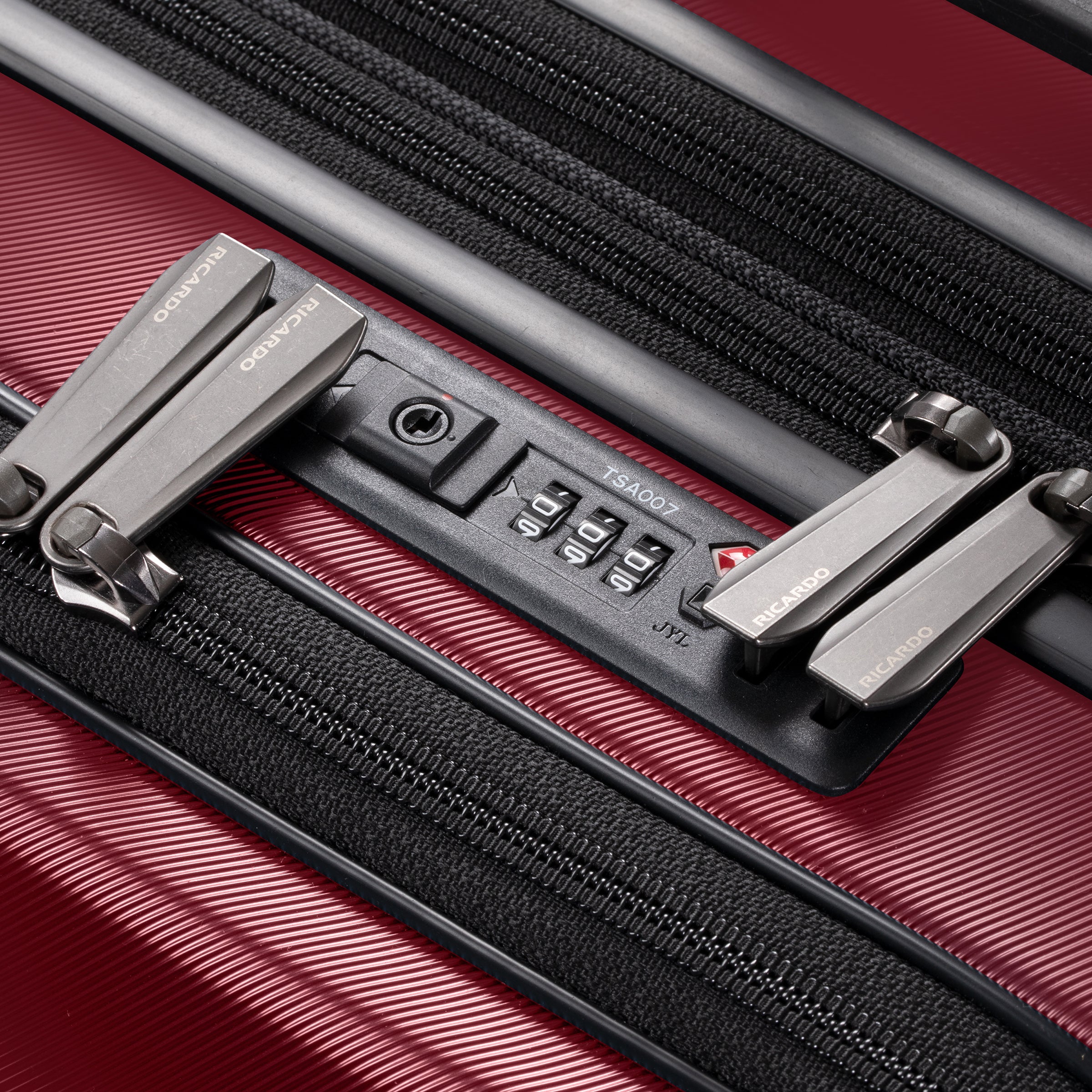 Ricardo Beverly Hills Brentwood Brentwood Hardside FastAccess Front Opening Carry-On Expandable Spinner