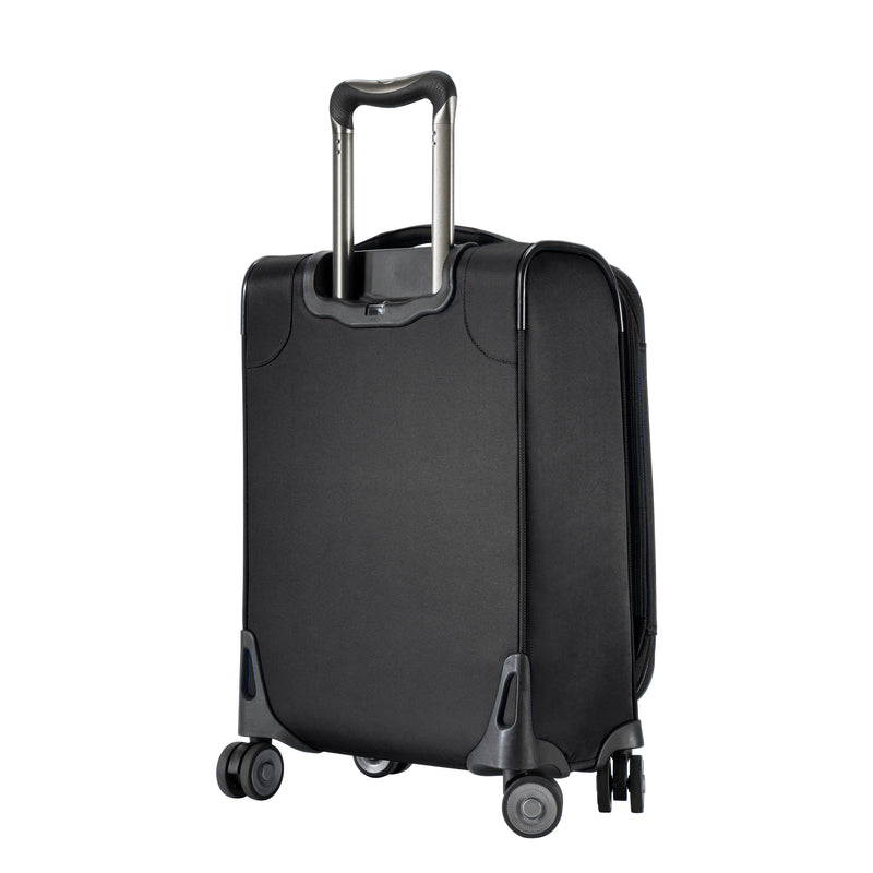 Ricardo Beverly Hills Hoodoo Hoodoo Softside Carry-on Spinner & 2-Piece Packing Cube Bundle