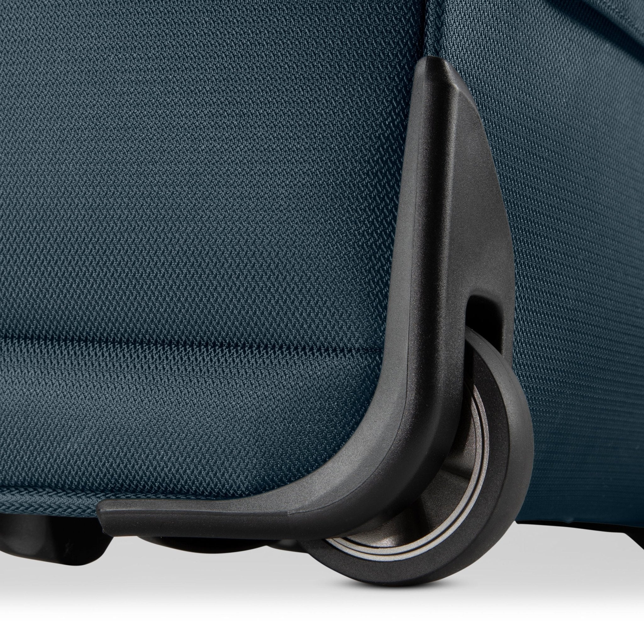 Ricardo Beverly Hills Avalon Avalon Small Carry-On, 28L (Arrivia Exclusive)