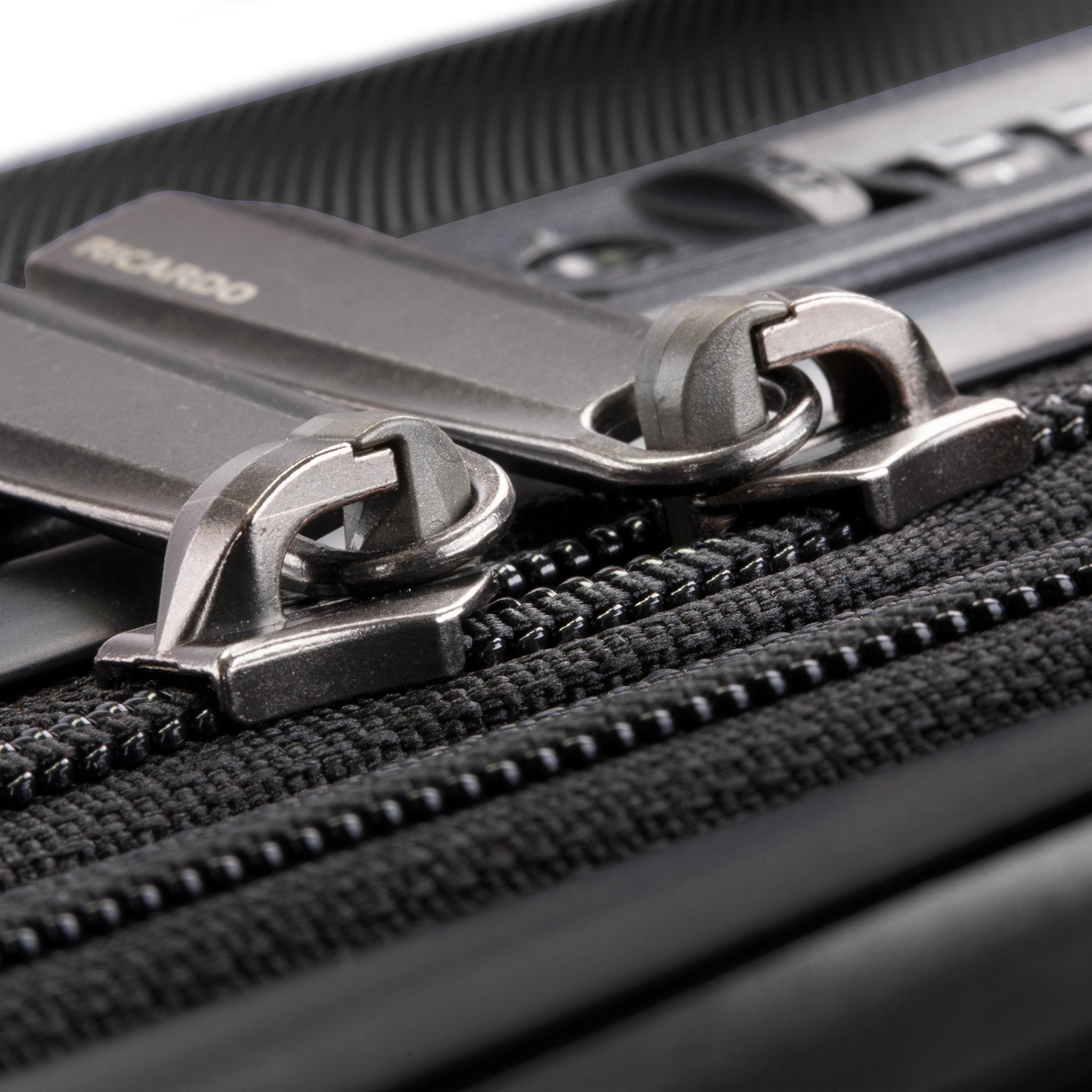 Ricardo Beverly Hills Brentwood Brentwood Hardside 2pc Set (21" Carry-On & 29" Large Check-In)