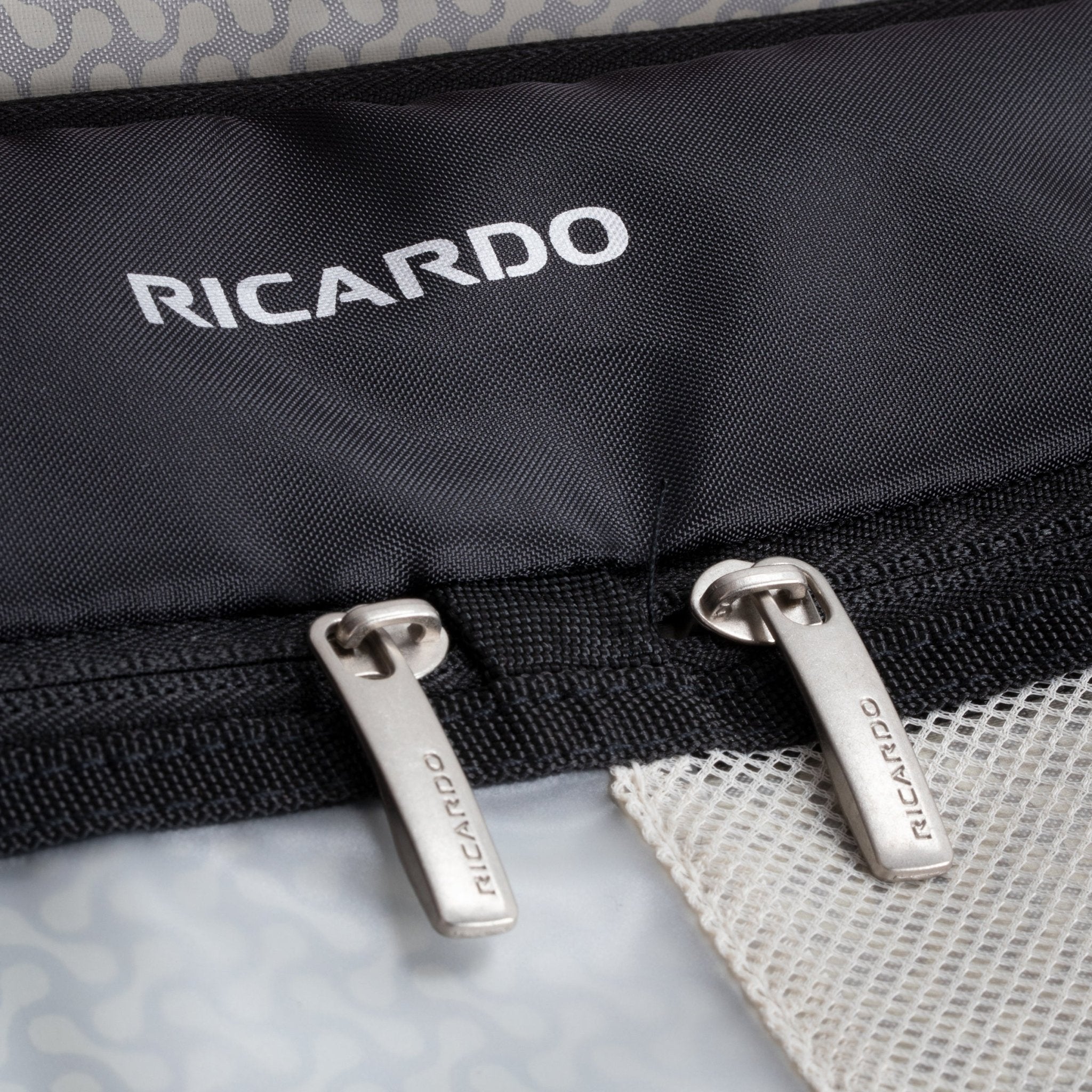 Ricardo Beverly Hills Cambria Cambria Hardside Large Check-In Expandable Spinner