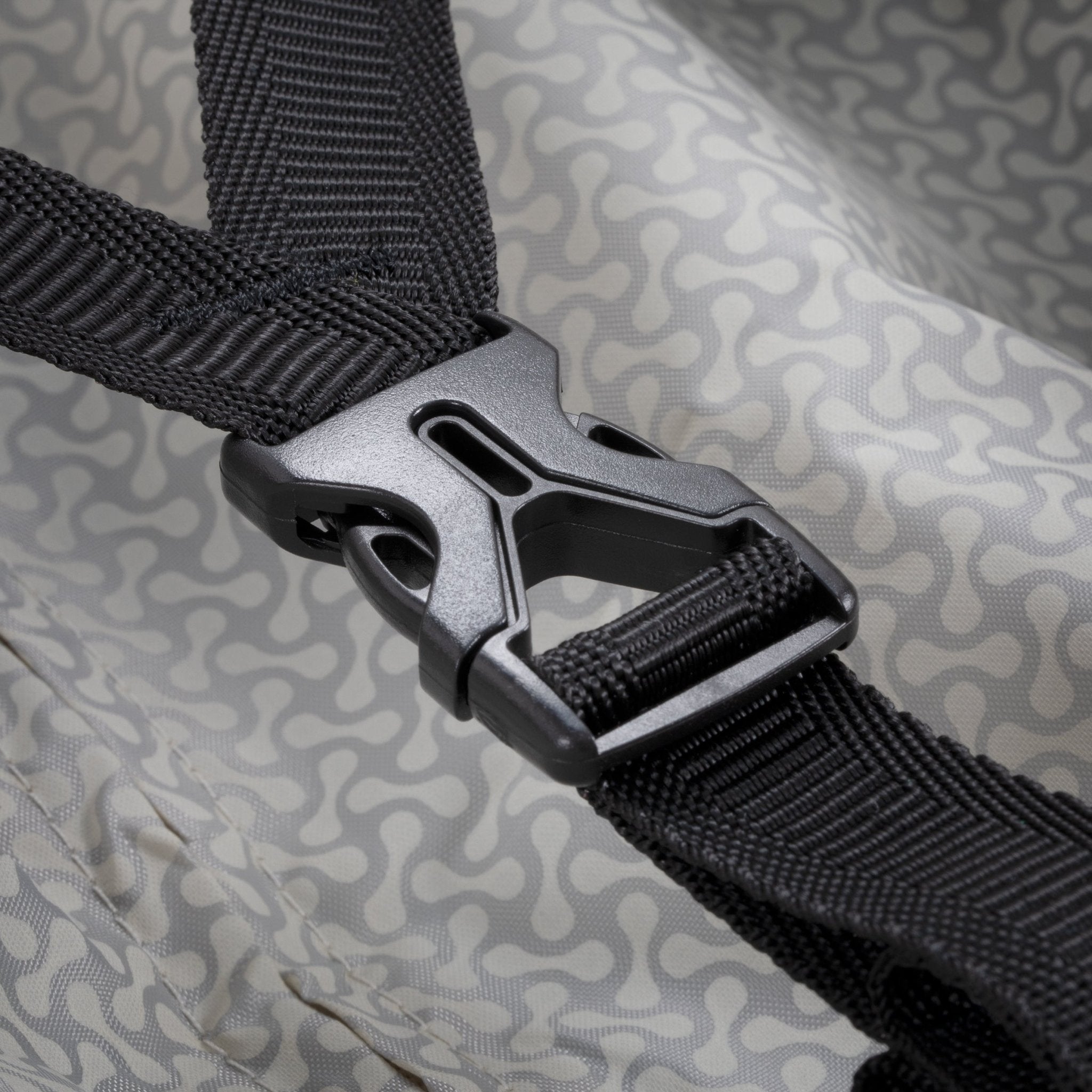 Ricardo Beverly Hills Cambria Cambria Hardside Medium Check-In Expandable Spinner