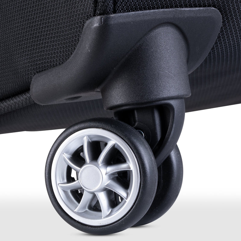 Dana Drive 2.0 Softside Large Check - In Expandable Spinner - Ricardo Beverly Hills