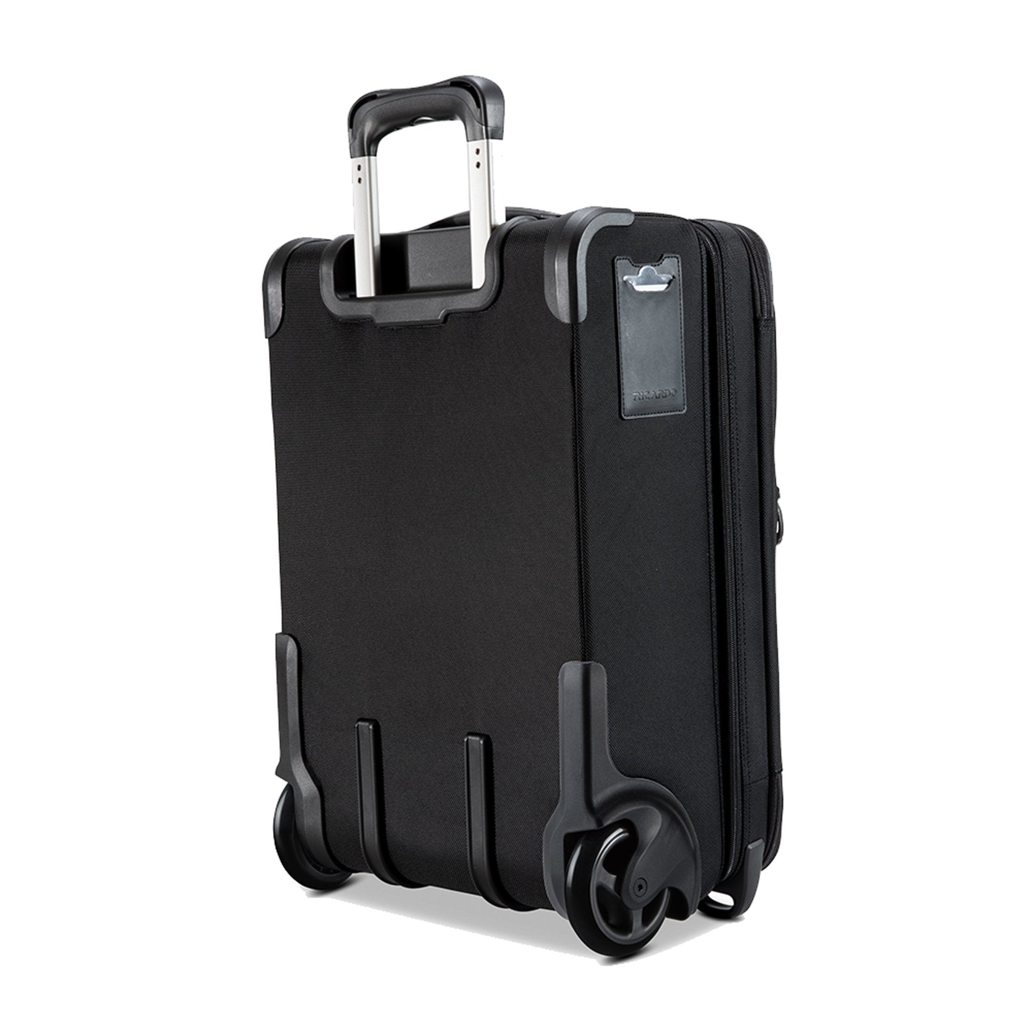 RICARDOリカルド22g Flight Essentials Softside Carry-On, Black – Ricardo Beverly