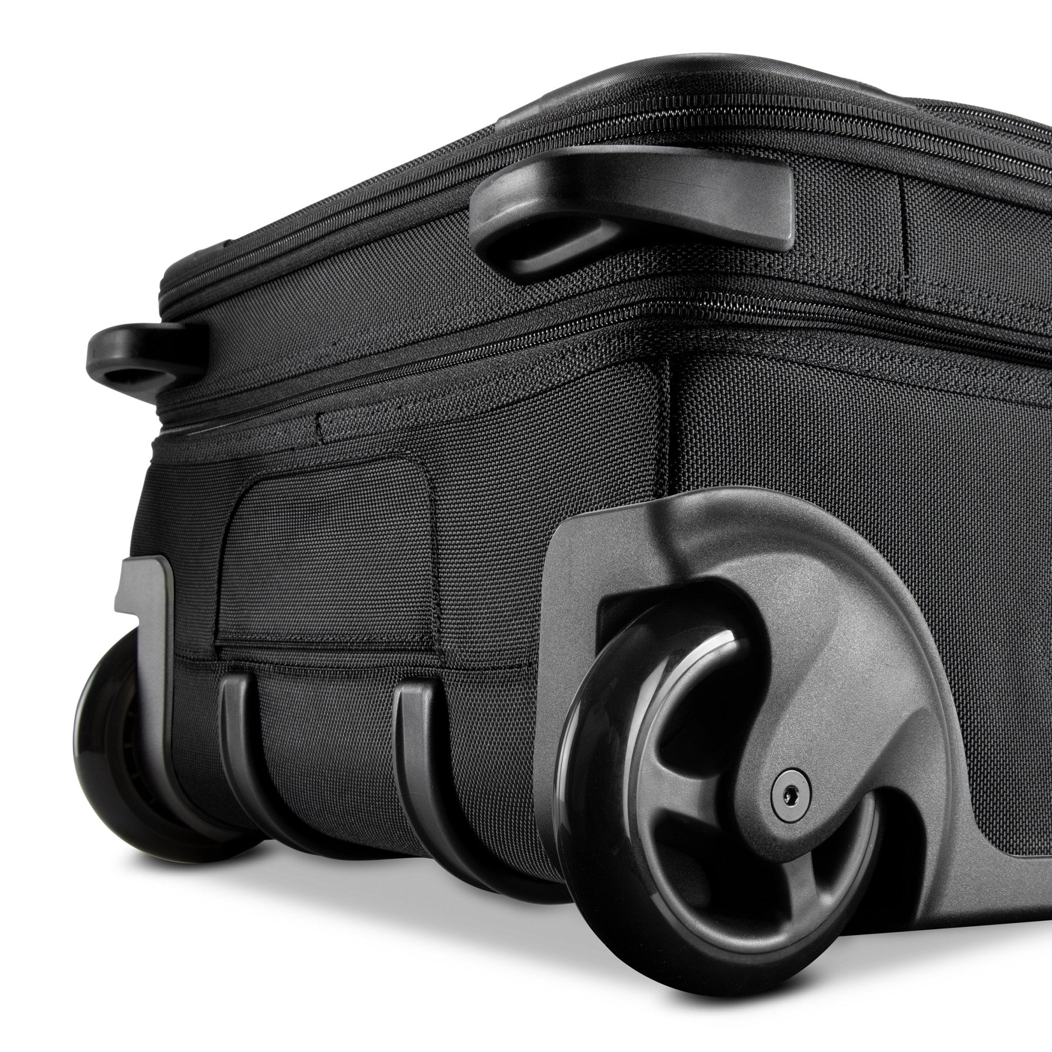 Ricardo Beverly Hills Ricardo Flight Essentials Flight Essentials Softside Carry-On, Black