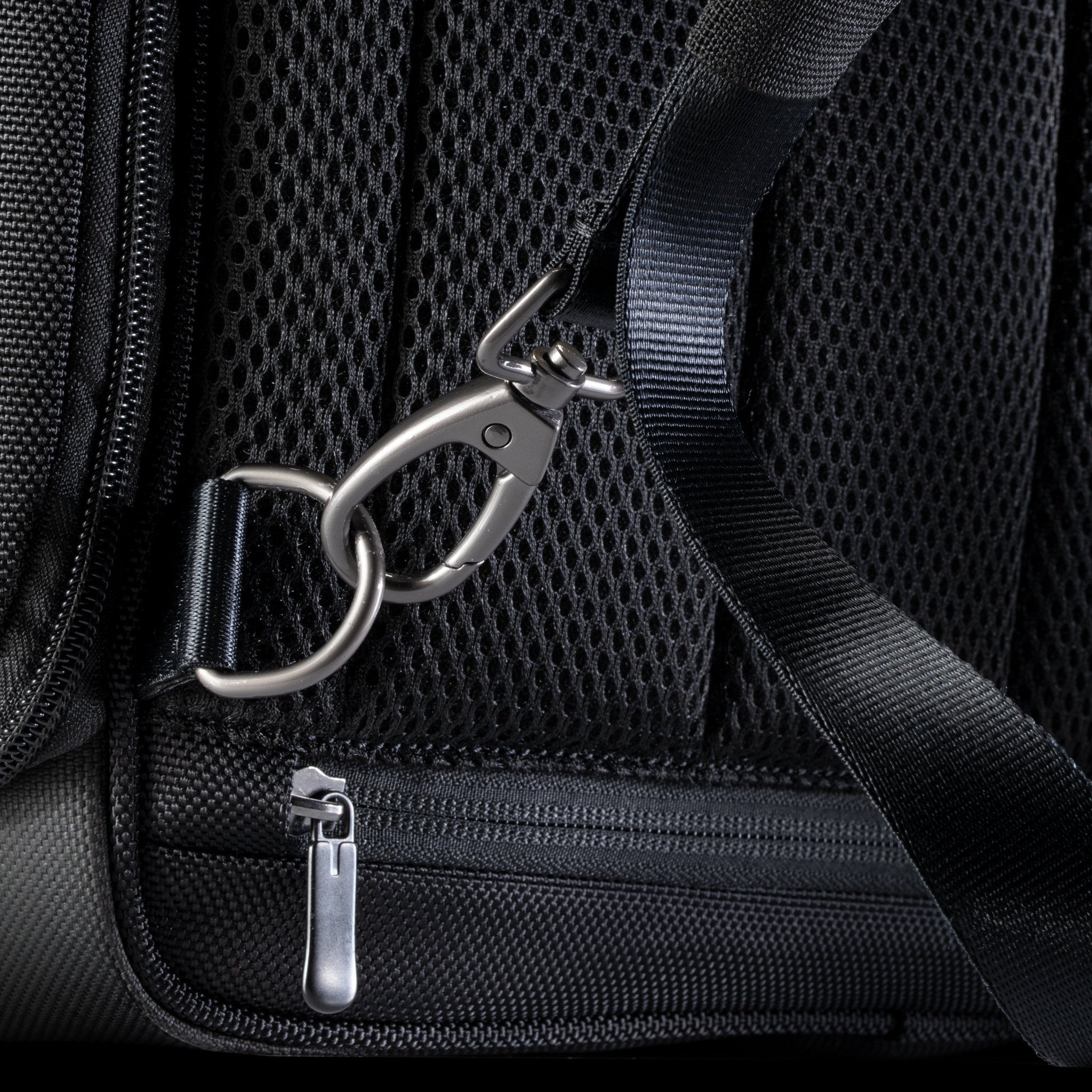 Ricardo Beverly Hills Ricardo Flight Essentials Flight Essentials Softside Deluxe Backpack, 23L (Arrivia Exclusive)