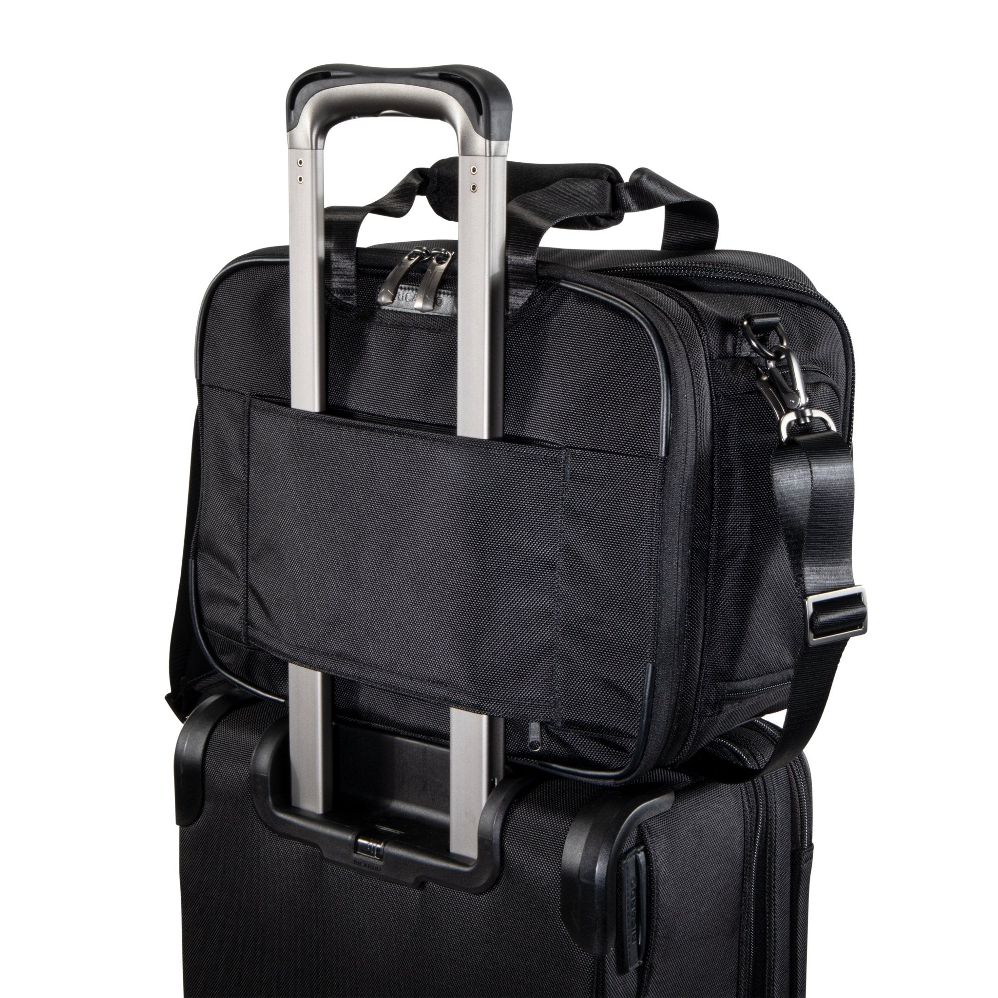 Ricardo Beverly Hills Ricardo Flight Essentials Flight Essentials Softside Deluxe Boarding Bag - 32L (Arrivia Exclusive)