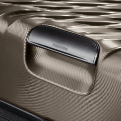 Ricardo Beverly Hills Melrose Melrose Hardside Medium Check-In Expandable Spinner (Arrivia Exclusive)