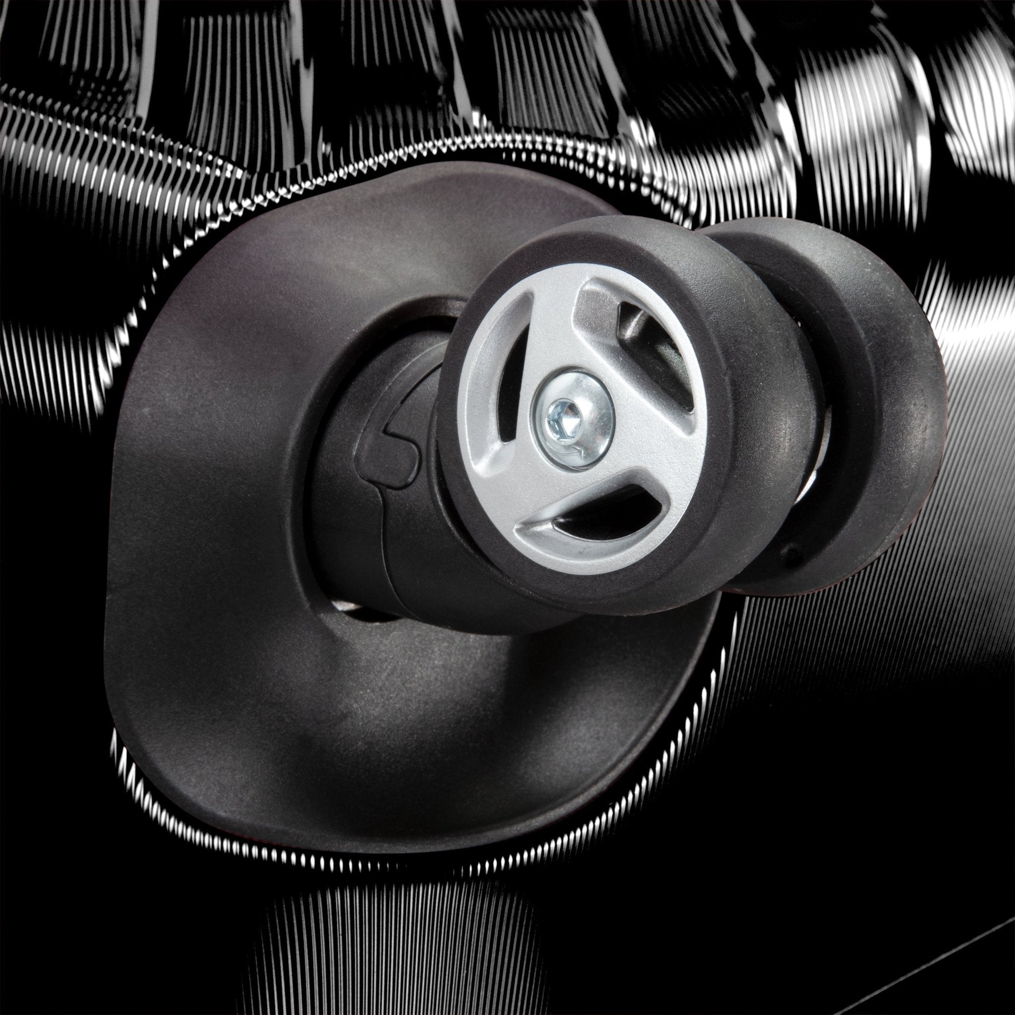 Ricardo Beverly Hills Melrose Melrose Hardside Medium Check-In Expandable Spinner (Arrivia Exclusive)