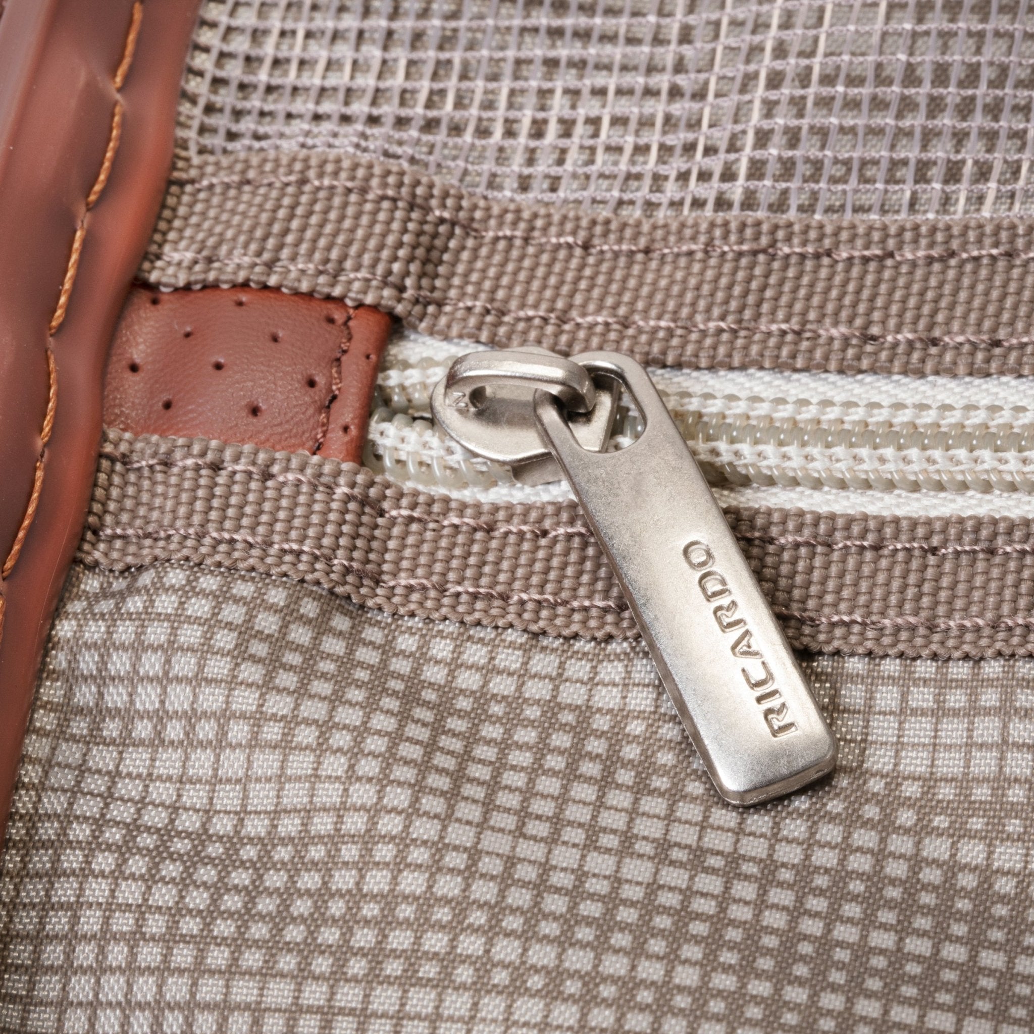 Ricardo Beverly Hills Montecito 2.0 Montecito 2.0 Hardside Large Check-In Expandable Spinner (Member Exclusive)
