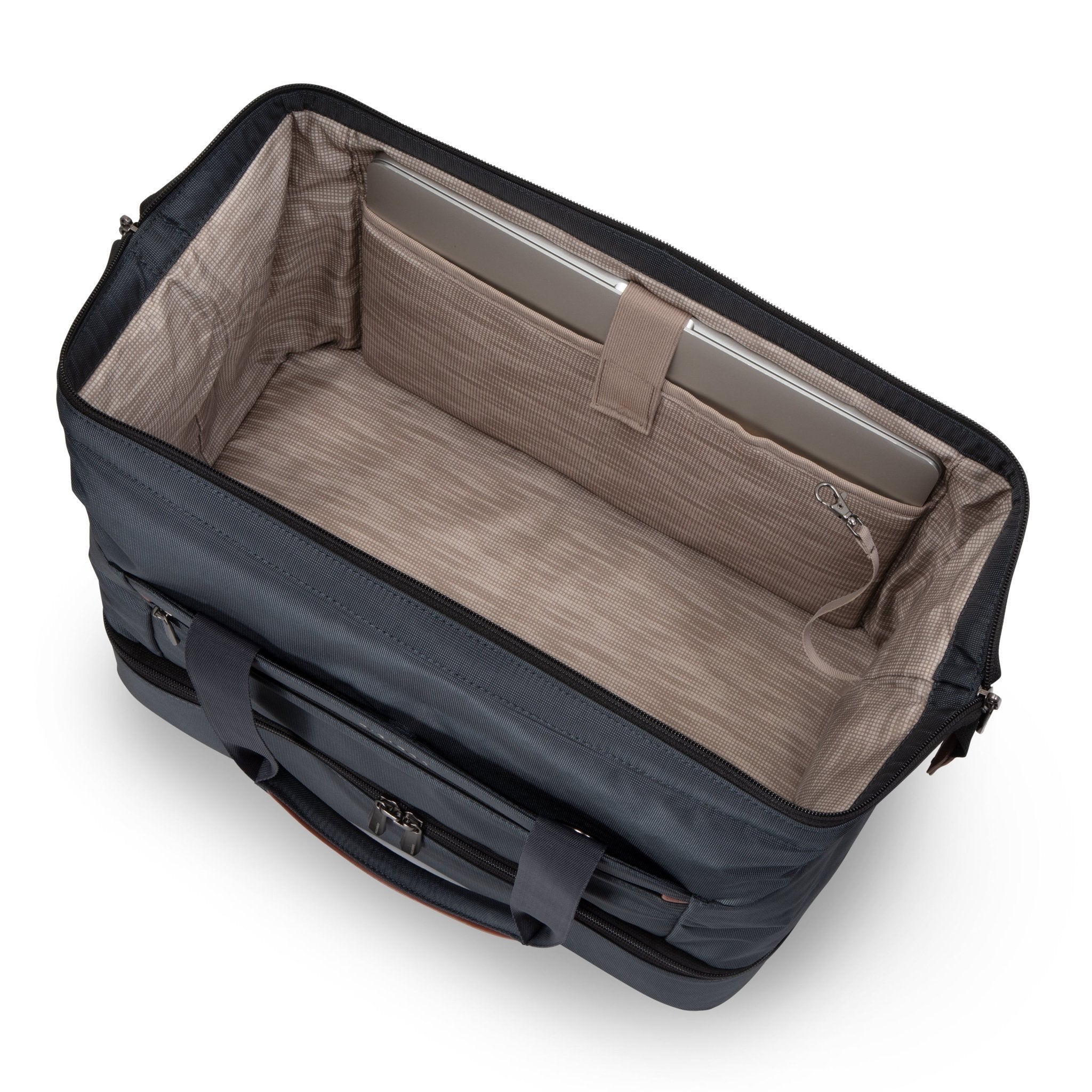 Ricardo Beverly Hills Montecito 3.0 Montecito 3.0 Softside Drop Bottom Weekender Duffel, 34L