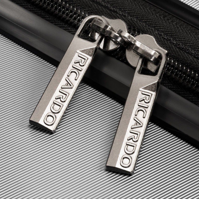 Oceano Hardside Medium Check - In Expandable Spinner - Ricardo Beverly Hills