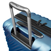 close up of ergonomic retracting handle on Mojave check in suitcase