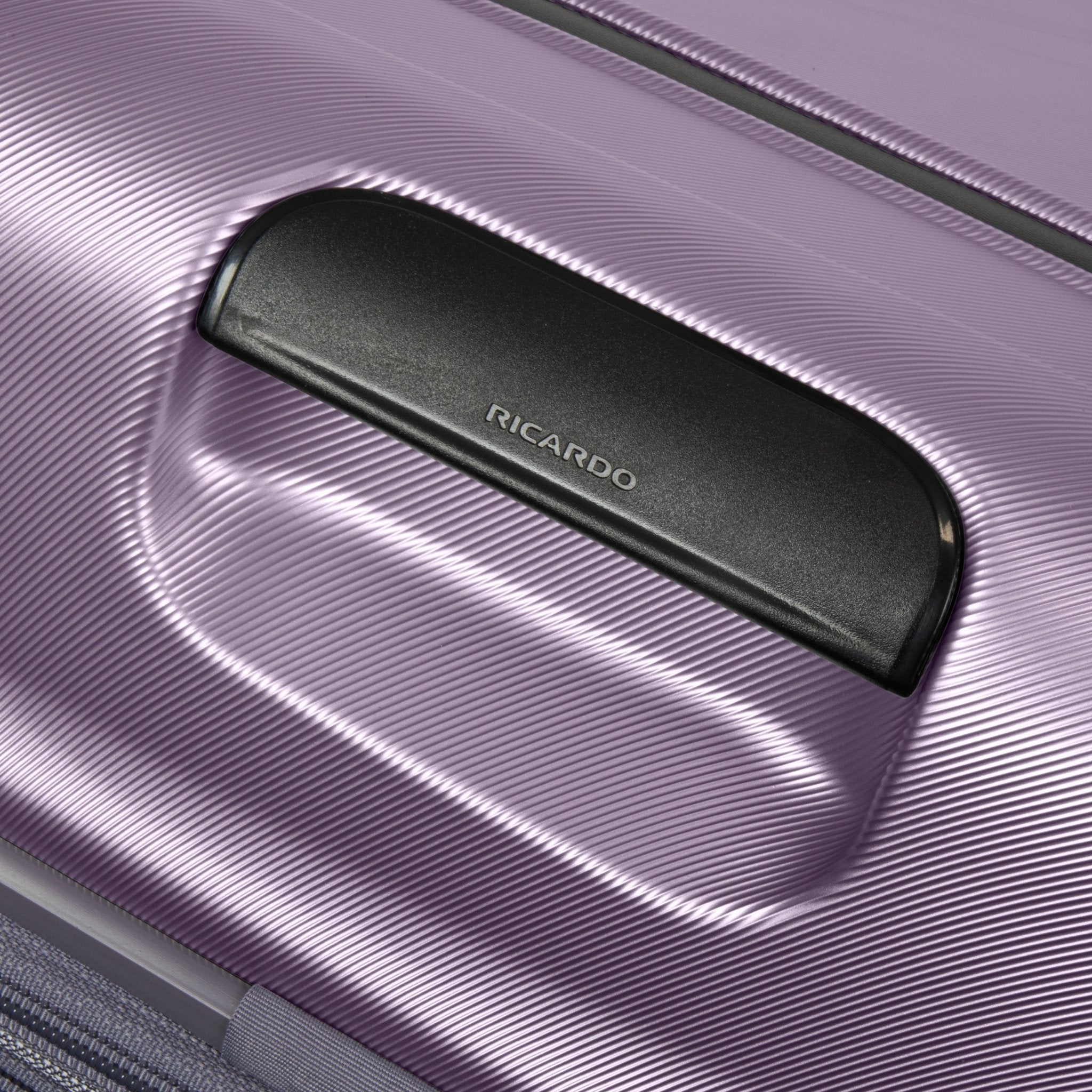 Rodeo Drive 2.0 Medium Hardside Check-In Suitcase | Ricardo